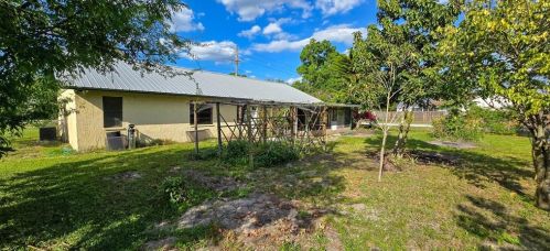 2302 Duff Rd, Lakeland FL  33810-2100 exterior