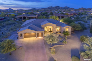8262 Kramer Cir, Mesa, AZ 85207-2172