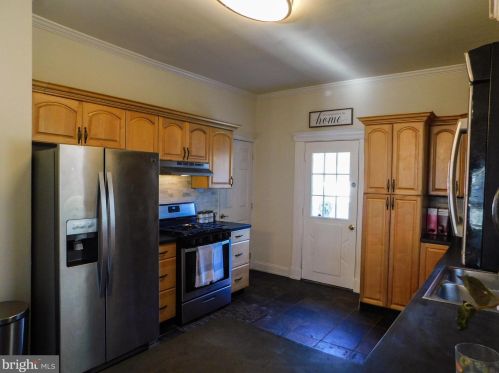 21 3rd St, Souderton PA  18964-1113 exterior