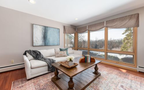 4144 Menomonee Riv Pkwy, Milwaukee WI 53222-1135 exterior