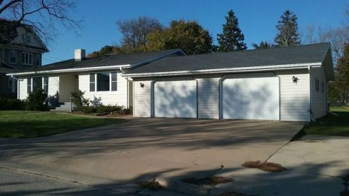 310 Fountain St, Dodgeville, WI 53533-1614