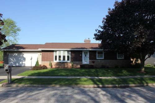 330 Kennedy Dr, Brillion, WI 54110-1336