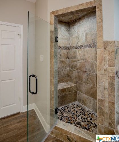 304 Windcrest Dr, Victoria TX  77904-3413 exterior