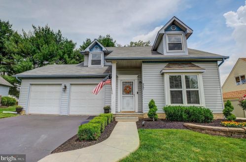 517 Stanford Rd, Fairless Hills, PA 19030-4021
