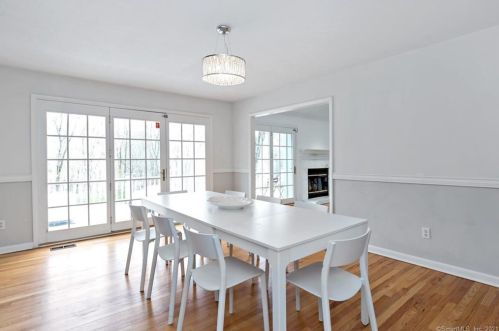 1209 Oenoke Rdg, New Canaan CT  06840-2613 exterior