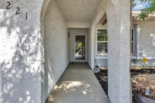 221 Jubilee Way, Rio Linda CA  95673-3326 exterior