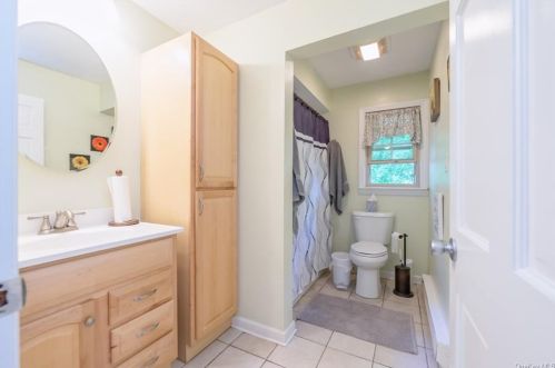 410 Old Post Rd, Marlborough NY  12542-6232 exterior