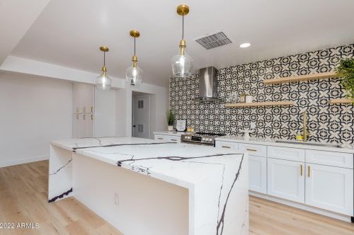 8112 10 Pl, Phoenix AZ 85014-1253 exterior