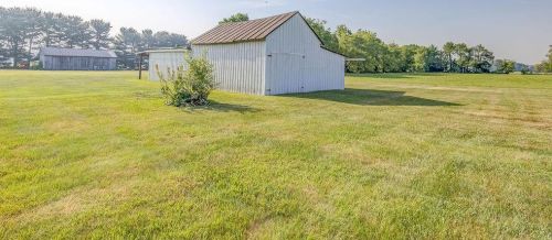 11860 Green Valley Rd, Mount Vernon OH  43050-9624 exterior