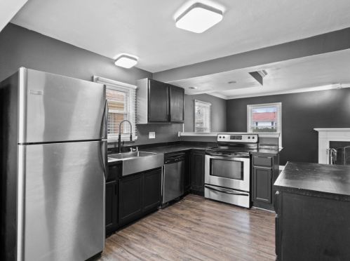 4480 70, Milwaukee WI 53218-5408 exterior