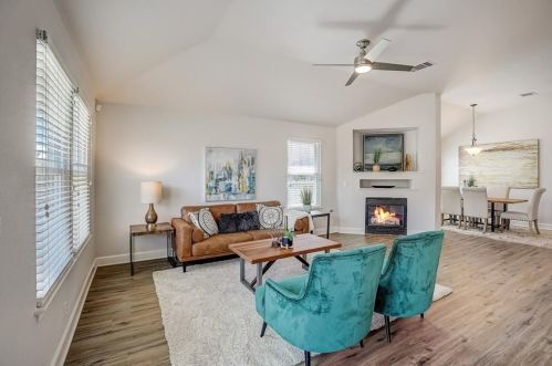 204 Estate Dr, Monadale, TX 78634-5172