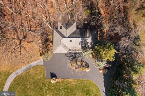 1051 Cadmus Rd, Pottstown, PA 19465-8637