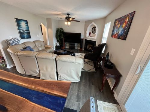 219 Manor View Dr, Manor PA  15665-9731 exterior
