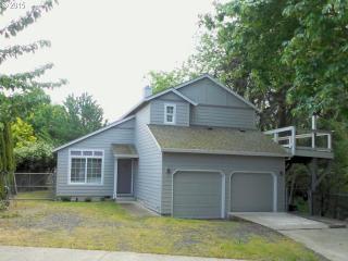 106 Norris Ct, Grand Island, OR 97114-8230