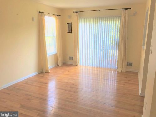 28 Richards Rd, Trenton NJ  08648-1329 exterior