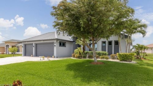 224 12th St, Cape Coral, FL 33991-2555