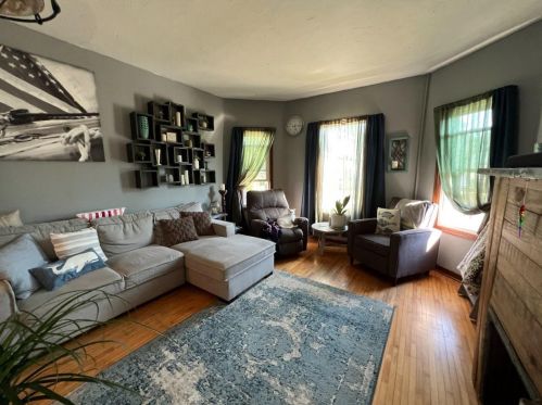 804 Cora St, Green Bay, WI 54303-1627