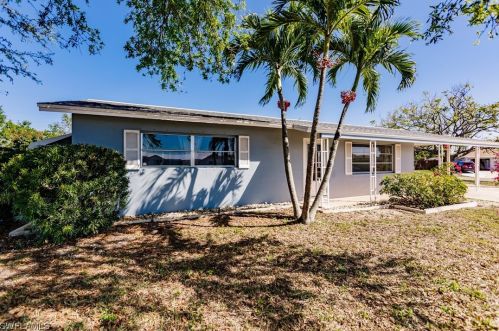 1501 Huntdale St, Lehigh Acres, FL 33936-5826