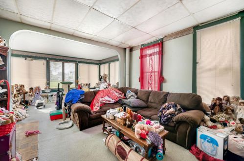 1001 Beatty Ave, Cambridge OH  43725-1921 exterior