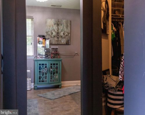 20 Kings Ct, Swedesboro NJ  08085-5033 exterior