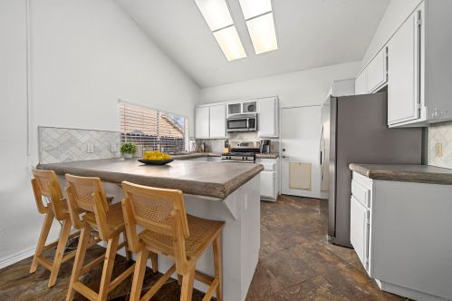 29083 Palm View St, Lake Elsinore CA  92530-7210 exterior