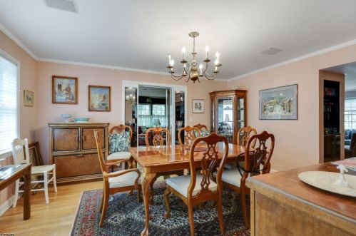 489 Fairmount Ave, Chatham Township NJ  07928-1370 exterior