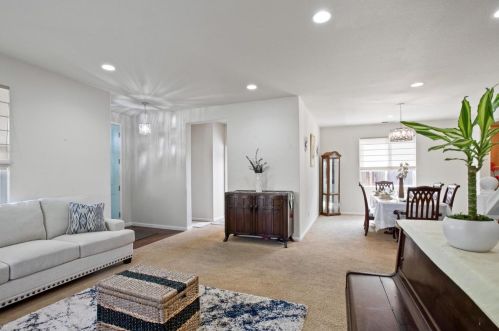 351 Wolfpack Ct, Grayson CA  95363-8322 exterior