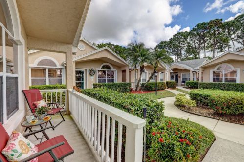 1147 Lombardy Dr, Fort Pierce, FL 34986-2178