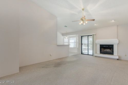 1903 Behrend Dr, Phoenix AZ  85024-1242 exterior