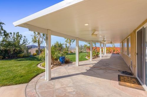 17089 Bluff Vista Ct, Riverside CA 92503-8715 exterior