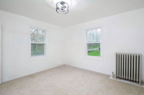 322 Ridgewood Rd, Middletown CT  06457-1949 exterior