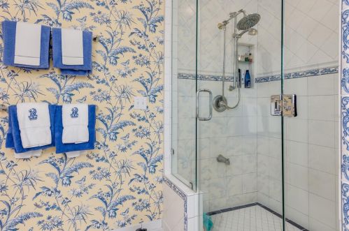 1050 Lake Hollingsworth Dr, Lakeland FL  33803-2267 exterior