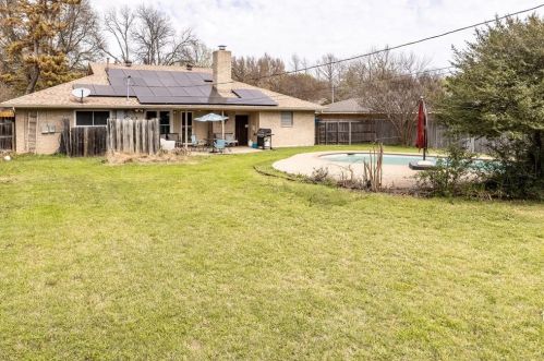 3621 Wayland Dr, Fort Worth TX  76133-3005 exterior