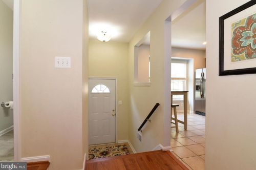7742 Asterella Ct, Springfield, VA 22152-3141