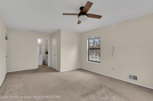 710 Ivy Ct, Jackson Twp NJ  08527-4101 exterior