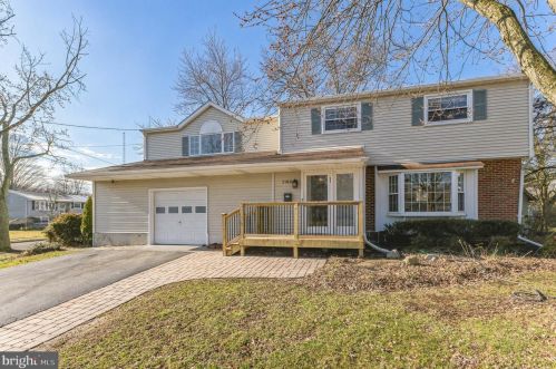 3109 Sheffield Dr, Riverton, NJ 08077-4035