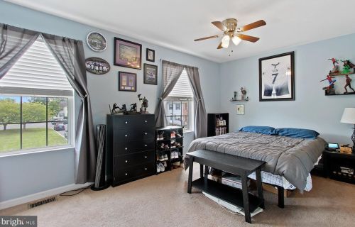 137 Apple Grove Ln, Littlestown PA  17340-1159 exterior