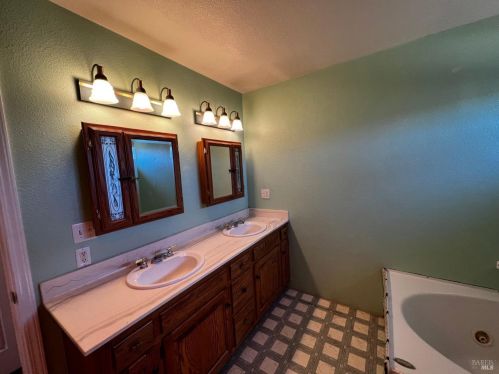 100 Montezuma Hl Rd, Rio Vista CA  exterior