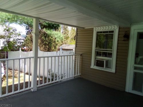 984 Union Valley Rd, West Milford NJ  07480-1230 exterior