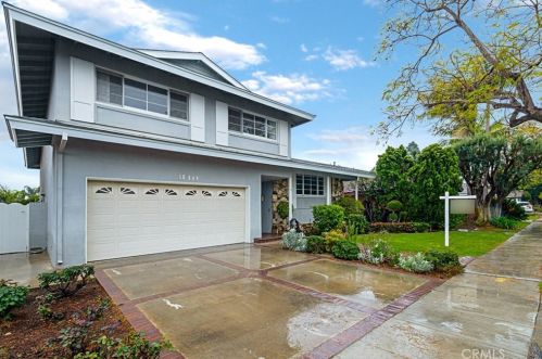 3140 Claremore Ave, Long Beach, CA 90808-4420