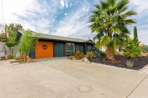 28741 Thornhill Dr, Menifee, CA 92586-2911