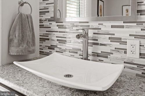 563 Shippen St, Lancaster PA  17602-4305 exterior