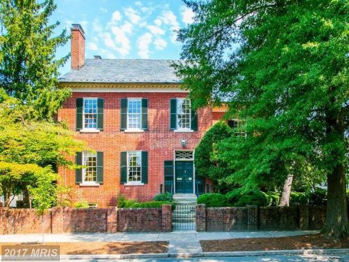 1111 Princess Anne St, Fredericksburg, VA 22401-3807