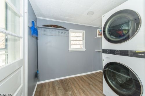 35 Harrison St, Wantage NJ  07461-2119 exterior