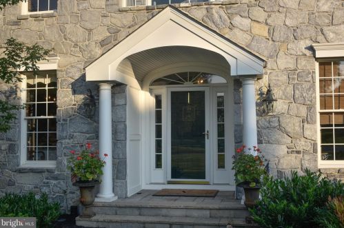 116 Osborne Cir, Kennett Sq PA  19348-1910 exterior