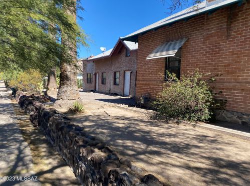 203 2nd St, Tucson, AZ 85705-7669
