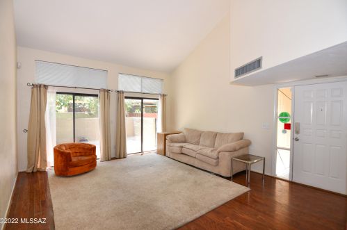 3116 Oasis De Palmeras, Tucson, AZ 85716-1071