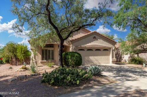 9608 Sabino Greens Dr, Tucson, AZ 85749-9150