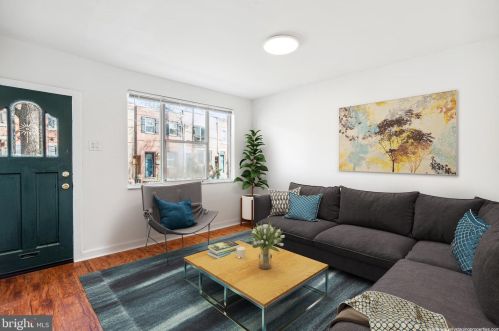 738 Medina St, Philadelphia PA  19147-5727 exterior