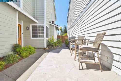 984 Springview Cir, San Ramon CA  94583-4721 exterior